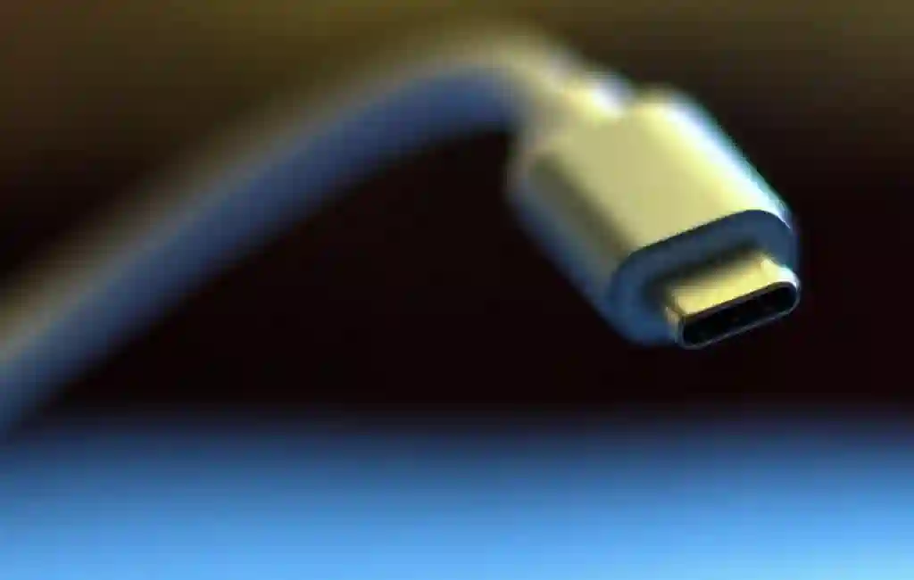 USB Type-C